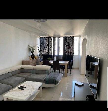 Appartement Laurent Bonnevay 빌뢰르반 외부 사진